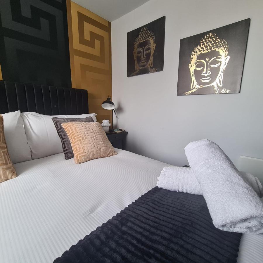 Luxury 9Ine Penthouse With Garden & Jacuzzi Apartment Birmingham Exterior photo